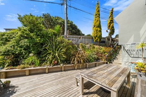 Photo of property in 2b Cherry Grove, Strathmore Park, Wellington, 6022