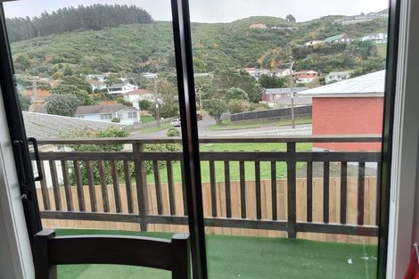 Photo of property in 4 Turkington Street, Tawa, Wellington, 5028