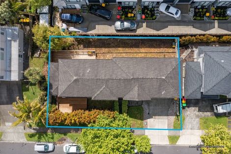 Photo of property in 1b Harrowglen Drive, Northcross, Auckland, 0632