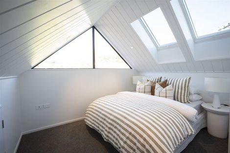 Photo of property in 1/11 Truscotts Road, Heathcote Valley, Christchurch, 8022