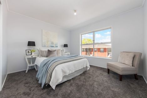 Photo of property in 2/51 Girrahween Drive, Totara Vale, Auckland, 0629