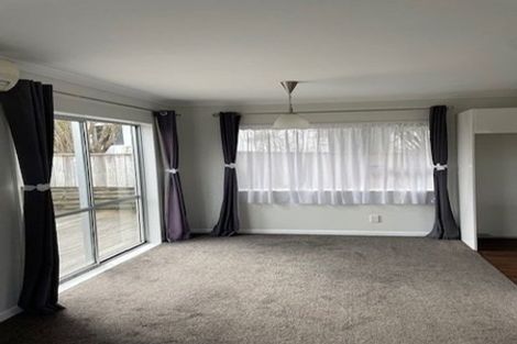 Photo of property in 10a Gaff Place, Whitby, Porirua, 5024