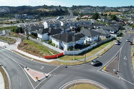 Photo of property in 109 Medallion Drive, Oteha, Auckland, 0632