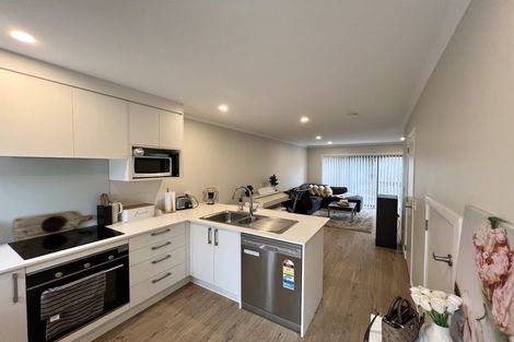 Photo of property in 8/125b Metcalfe Road, Ranui, Auckland, 0612