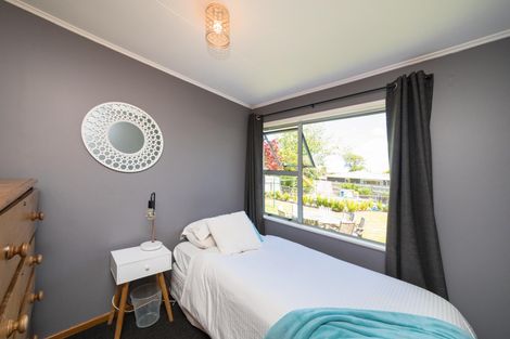 Photo of property in 11 Dorset Crescent, Hokowhitu, Palmerston North, 4410