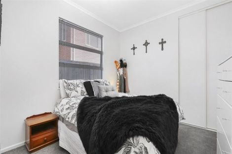 Photo of property in 17 Bottle Lake Drive, Parklands, Christchurch, 8083