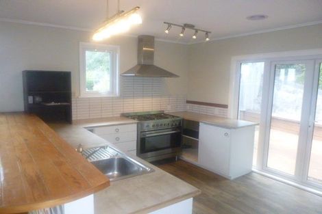 Photo of property in 33 Ahuriri Street, Strathmore Park, Wellington, 6022