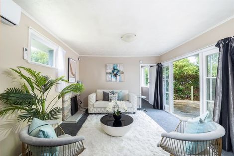 Photo of property in 3 Tamariki Avenue, Kelston, Auckland, 0602
