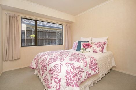 Photo of property in 9 Ardkeen Place, East Tamaki, Auckland, 2016