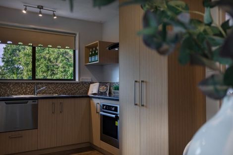 Photo of property in 1/15 Laing Crescent, Heathcote Valley, Christchurch, 8022