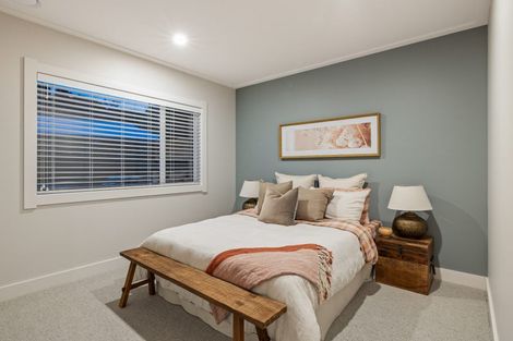 Photo of property in 71 Oak Road, Poraiti, Napier, 4112