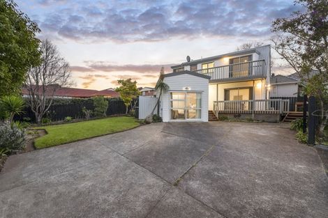 Photo of property in 251a Royal Road, Massey, Auckland, 0614