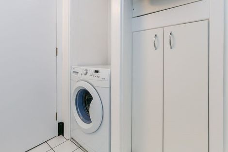 Photo of property in Parkland Flats, 7/51 Adams Terrace, Kelburn, Wellington, 6021