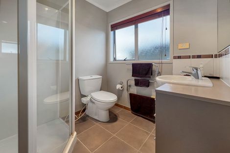 Photo of property in 36 Anchorite Way, Red Beach, 0932