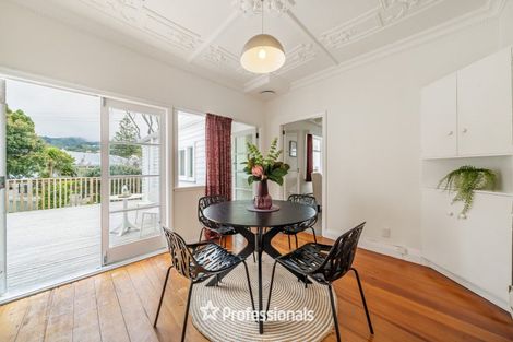 Photo of property in 135 Kings Crescent, Hutt Central, Lower Hutt, 5010