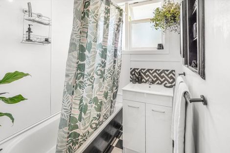 Photo of property in 13 Northolt Road, Fairview Downs, Hamilton, 3214