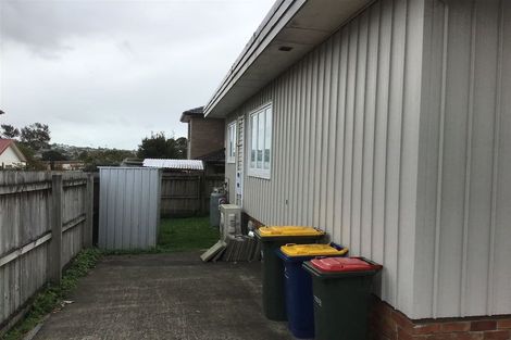 Photo of property in 4 Vanguard Road, Kelston, Auckland, 0602
