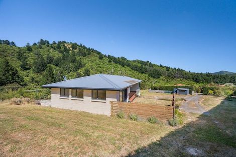 Photo of property in 127 Boons Valley Road, Waikawa, Picton, 7220