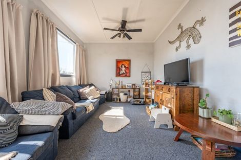 Photo of property in 77 Arthur Street, Seaview, Timaru, 7910