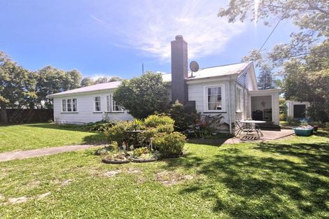 Photo of property in 15 Harker Street, Waipawa, 4210