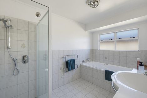 Photo of property in 111 Milne Drive, Paraparaumu, 5032