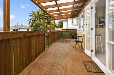 Photo of property in 27 Bruce Road, Glenfield, Auckland, 0629