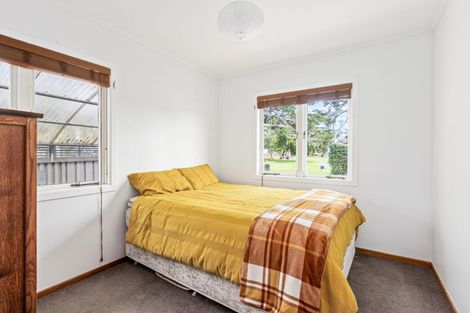 Photo of property in 26 Durham Street, Te Atatu Peninsula, Auckland, 0610