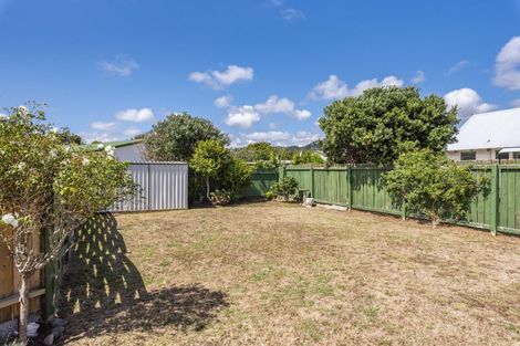 Photo of property in 9b Rodney Grove, Paraparaumu, 5032