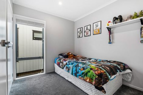 Photo of property in 6 Kapia Road, Westgate, Auckland, 0614