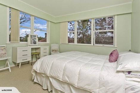 Photo of property in 1/14 Bond Crescent, Forrest Hill, Auckland, 0620