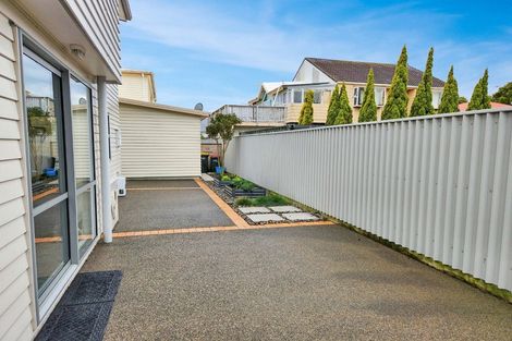 Photo of property in 28 Latimer Way, Petone, Lower Hutt, 5012