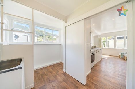 Photo of property in 2/101 Wilkie Crescent, Naenae, Lower Hutt, 5011