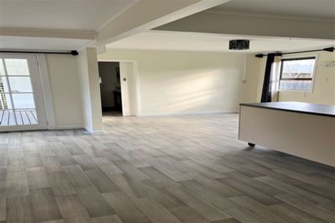 Photo of property in 24 Cove Road, Waipu, 0510