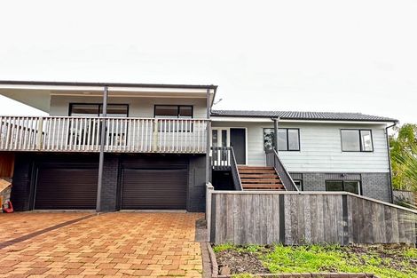 Photo of property in 168 Luckens Road, West Harbour, Auckland, 0618