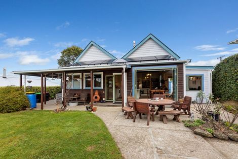 Photo of property in 172 Gladstone Road, Dalmore, Dunedin, 9010