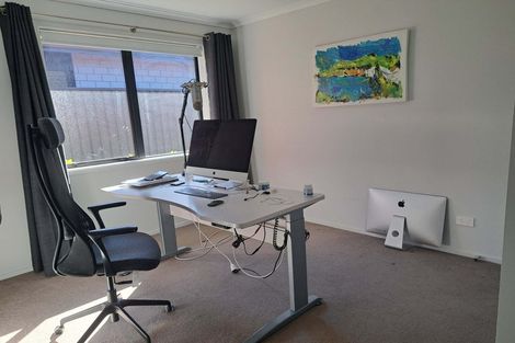 Photo of property in 28 Raynor Crescent, Pyes Pa, Tauranga, 3112