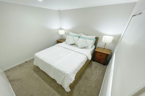 Photo of property in 14c Princess Street, Takanini, 2112