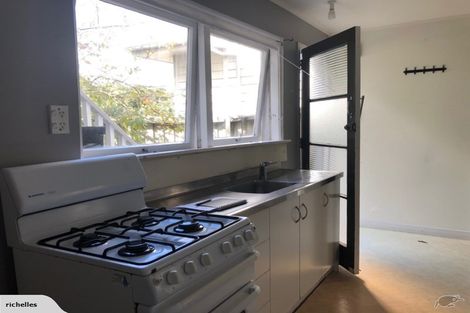 Photo of property in 18 Shoal Bay Road, Devonport, Auckland, 0624