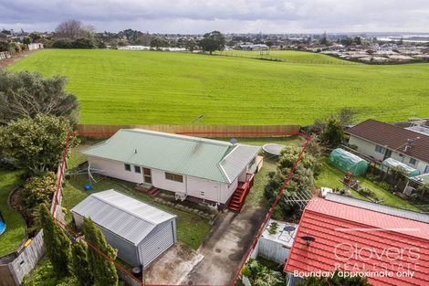 Photo of property in 140f Hepburn Road, Glendene, Auckland, 0602