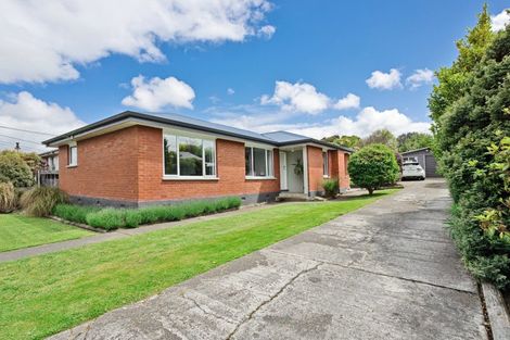 Photo of property in 12 Holloway Street, Waikiwi, Invercargill, 9810