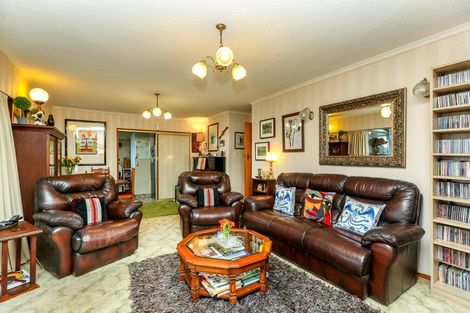 Photo of property in 2/6 Belt Road, Moturoa, New Plymouth, 4310