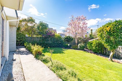 Photo of property in 27 Great North Road, Saint Johns Hill, Whanganui, 4501