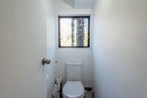 Photo of property in 13 Oaktree Avenue, Browns Bay, Auckland, 0630