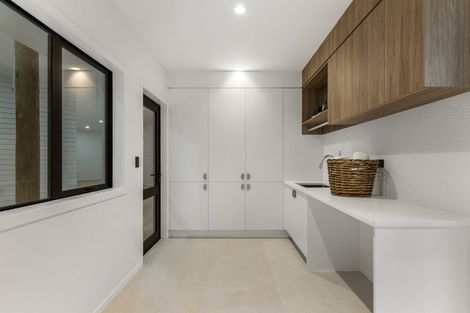 Photo of property in 28a Oliver Twist Avenue, Mellons Bay, Auckland, 2014