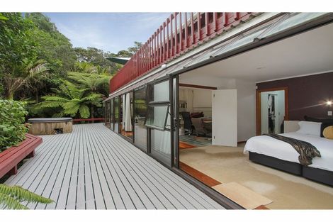 Photo of property in 74 Roberts Road, Glenfield, Auckland, 0629