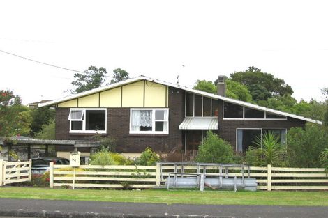 Photo of property in 56 Aeroview Drive, Beach Haven, Auckland, 0626