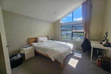 Photo of property in 115 Kirton Drive, Riverstone Terraces, Upper Hutt, 5018