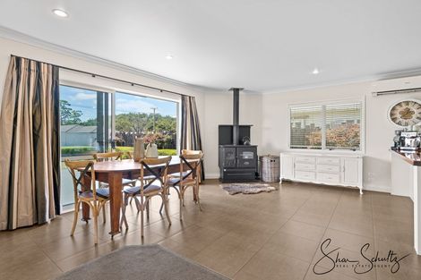 Photo of property in 18 Pahi Road, Paparoa, 0571