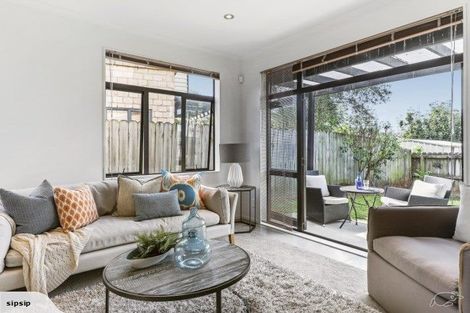 Photo of property in 11 Derg Place, East Tamaki, Auckland, 2013