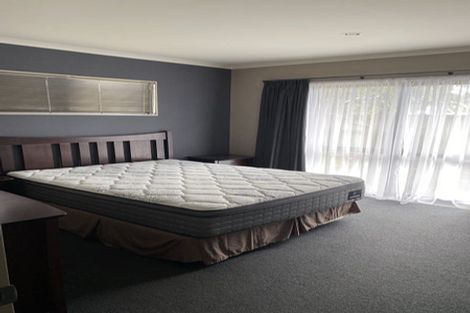 Photo of property in 15 Camberley Way, Huntington, Hamilton, 3210